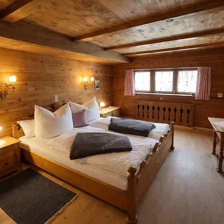 Nina's With Pool & Sauna Access * Reith im Alpbachtal